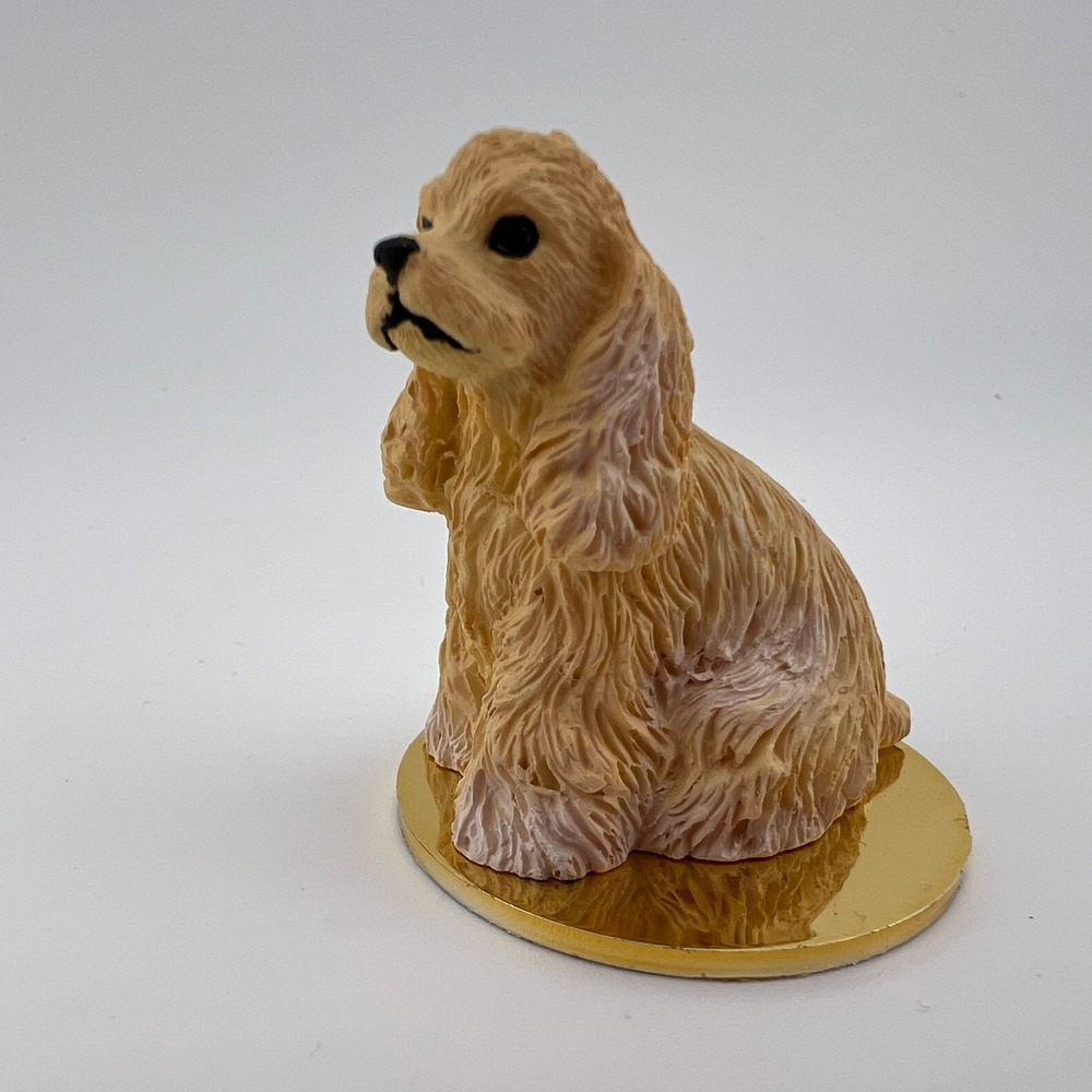 Vintage 1992 Ones Tiny Cocker Spaniel Dog Figurine Gold Base 1.5"